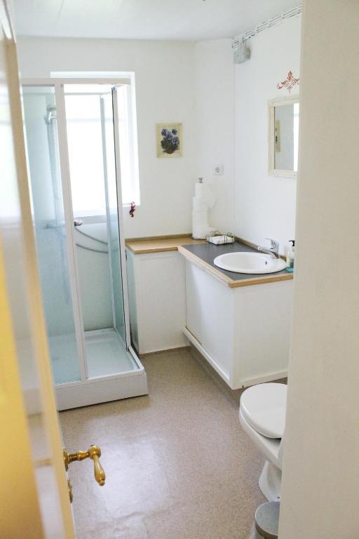 Husavik Guesthouse Екстер'єр фото